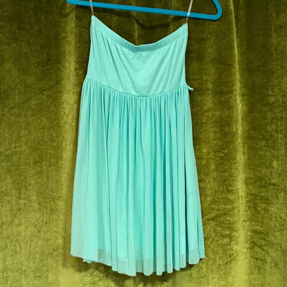 Cute strapless dress
